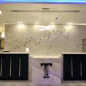 T Shine Resort And Spa